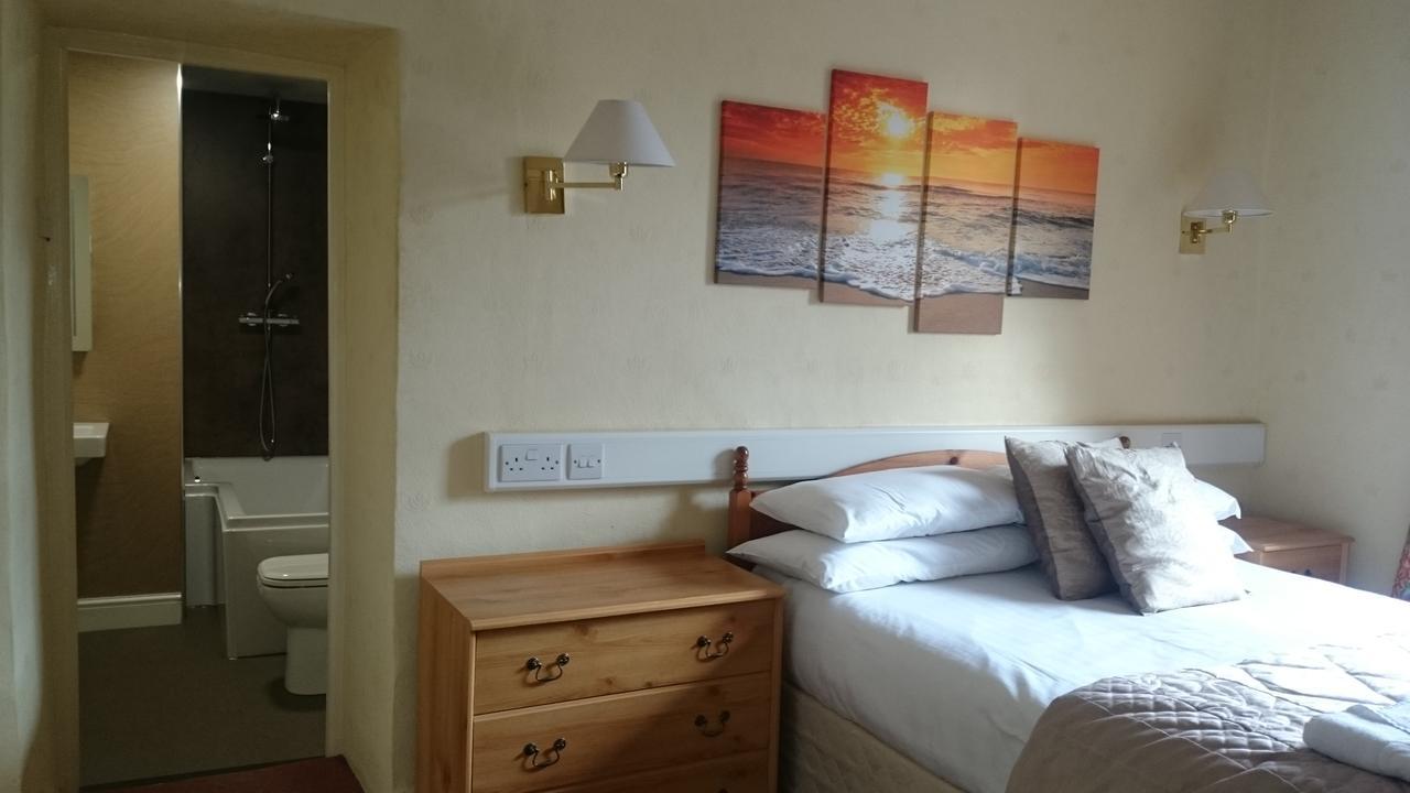 The Silverdale 3*
